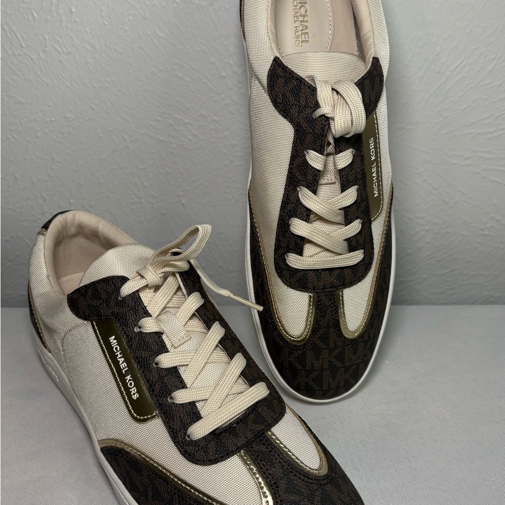 Michael Kors Women’s Beige and Brown Logo Low-Top Sneakers women’s Size 11 - Picture 3 of 5